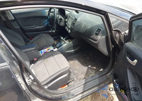 2018 Kia Forte Lx z USA, uszkodzony, nr VIN 3KPFL4A75JE186244